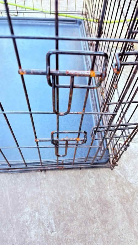 Photo of free Dog crate (New Malden KT3) #2
