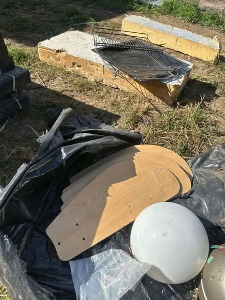 Photo of free Ceiling light with fan (Elm Park RM12) #1