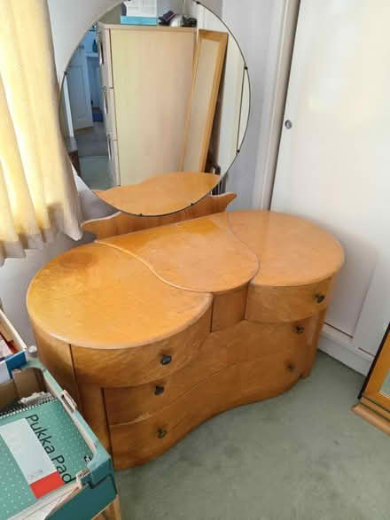 Photo of free Vintage Dressing Table (Cropston) #3