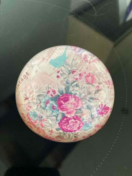 Photo of free Paper weight floral (Hg20bj HG2) #1