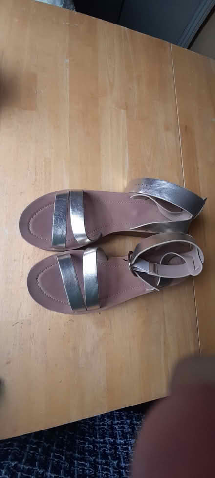 Photo of free Shoes and clothes (sw8 1db) #1