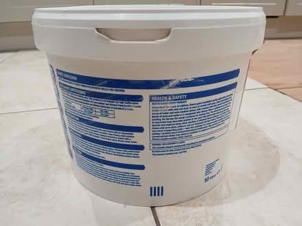 Photo of free 10L tub of brilliant white paint (Welling DA7) #2