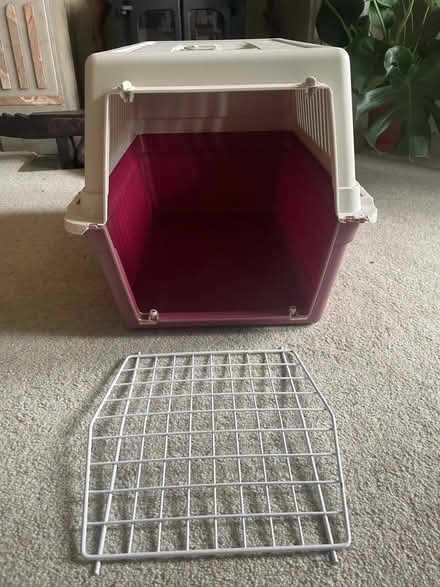 Photo of free dog crate - small to medium (De Parys MK40) #3