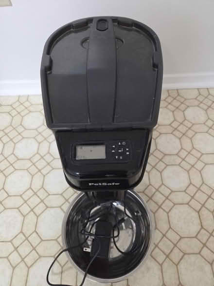 Photo of free PetSafe autofeeder (Foster Farm) #2