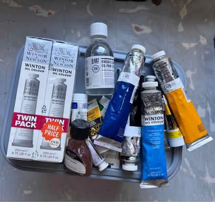 Photo of free Oil paints (Kensington W8) #1