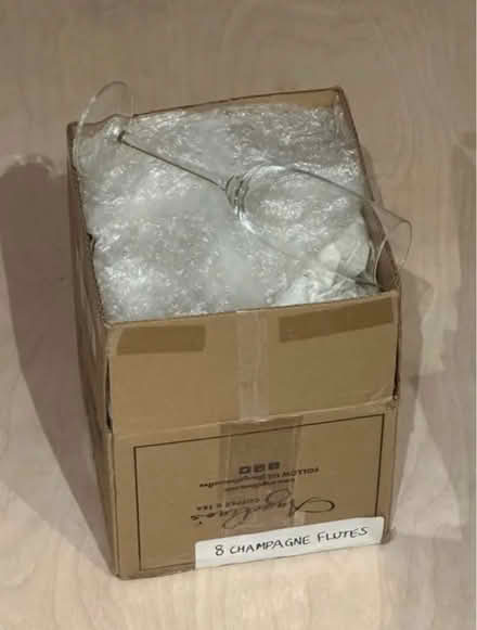 Photo of free 8 champagne flutes in small box (Peckham SE15) #2