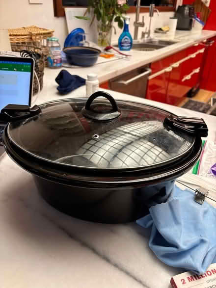 Photo of free crock pot insert and cover (Berkeley by Claremont Hotel) #4