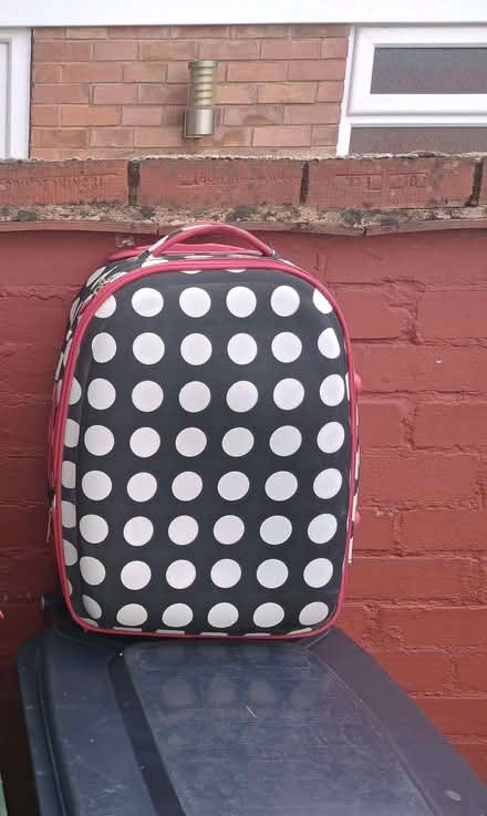 Photo of free Small hand lugage case (Barbourne WR3) #1