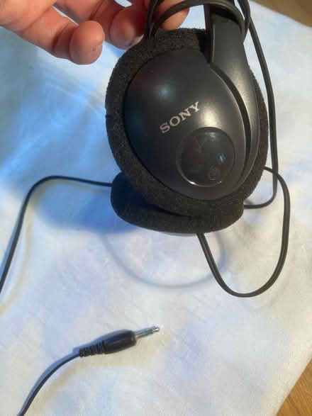 Photo of free Sony wired headphones (East Finchley N2) #3