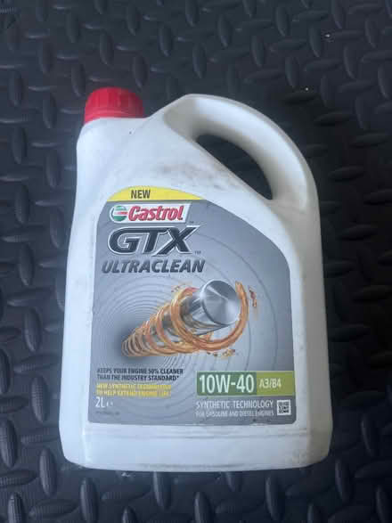 Photo of free Full bottle of engine oil (Bath, Southdown BA2) #1