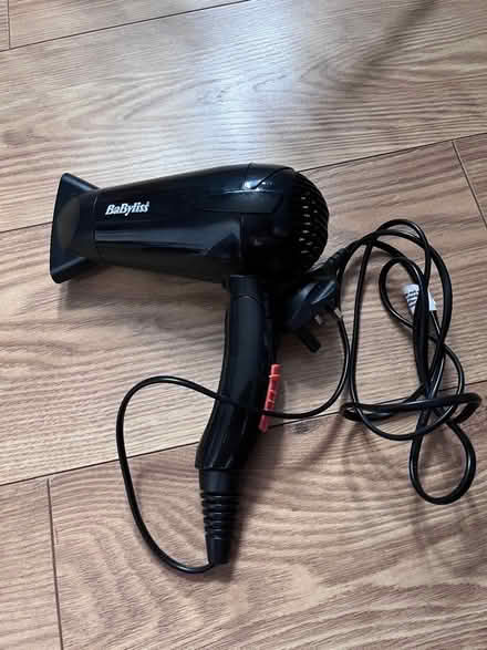 Photo of free dual voltage travel hair dryer Babyliss (Hale End IG8) #1
