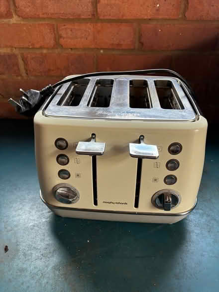 Photo of free Toaster (Rowlands Castle PO9) #1