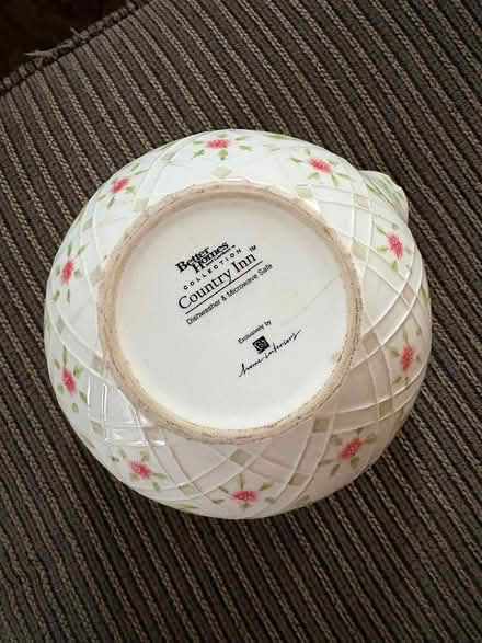 Photo of free Small mixing bowl (Drexel Hill) #3