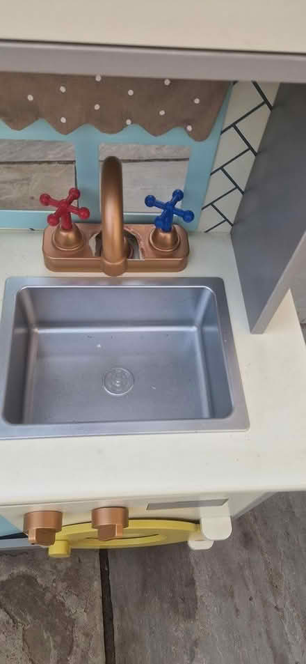 Photo of free Wooden play kitchen (Bestwood park nottingham NG5) #2