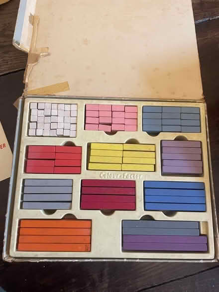 Photo of free Colour factor mathematical teaching aid (De Parys MK40) #1