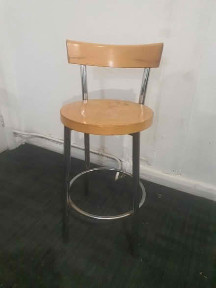 Photo of free 3 bar stools (Wandsworth SW18) #1