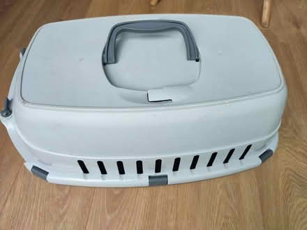 Photo of free Cat Carrier (Guildford GU2) #3