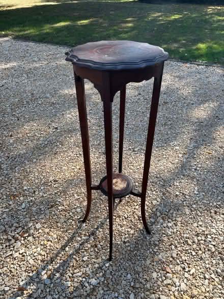 Photo of free Plant/Jardiniere stand 3’ high (Whitchurch Hill RG8) #1