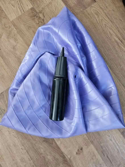 Photo of free Bouncer Ball for Pregnancy (Bicester Town OX26) #1