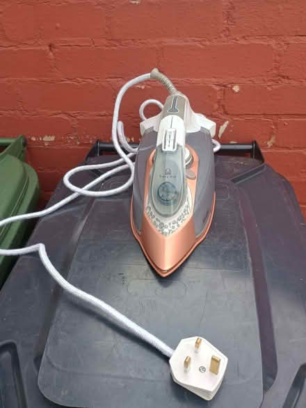 Photo of free Breville Iron (Barbourne WR3) #3