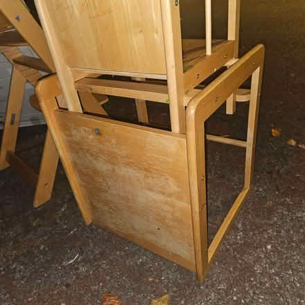 Photo of free Baby to Toddler Feeding Chair 1 converts into desk 2 grows (Headington OX3) #3