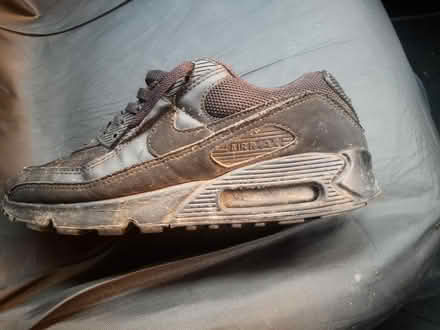 Photo of free Womens trainers (Piccadilly M1) #2
