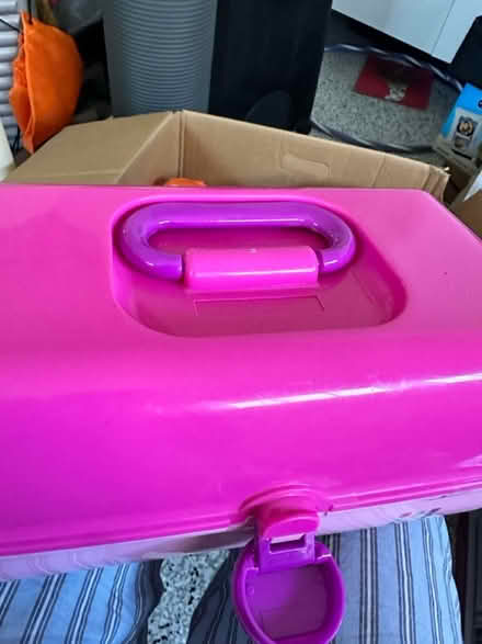 Photo of free Girls vanity case (Mountain View) #1