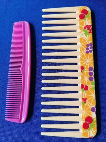 Photo of free 2 Combs (Presteigne LD8) #1