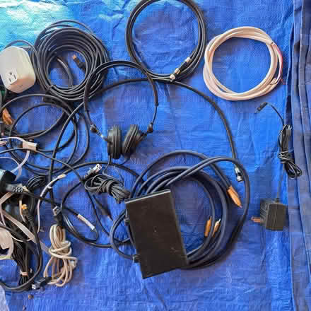 Photo of free Misc Audio/Video cables & More (SE Santa Fe Sol y Lomas) #4
