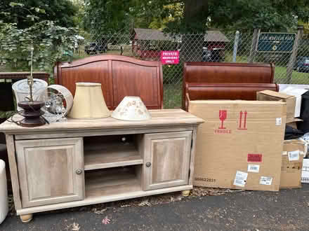 Photo of free Curb alert (Lake Mohegan, NY) #2