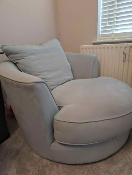 Photo of free Teal swivel arm chair (Petts Wood BR5) #2