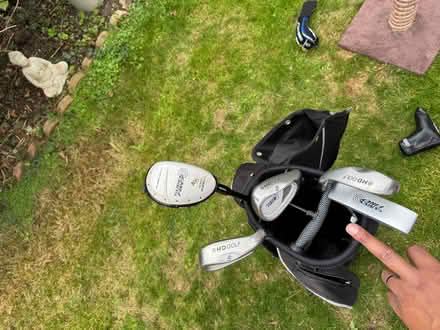 Photo of free Ladies / girls golf clubs (Barkingside IG5) #1