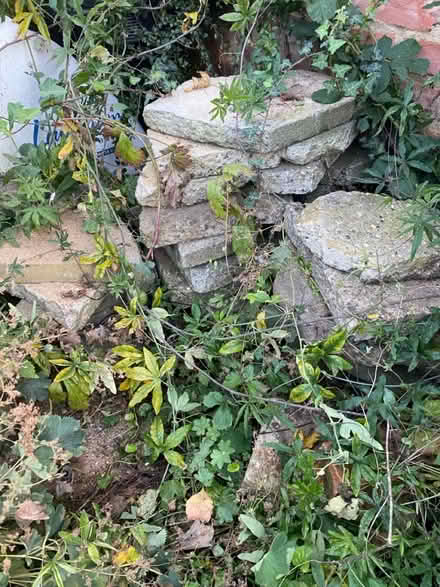 Photo of free Crazy paving slabs x30 in all (ME139 bh) #1