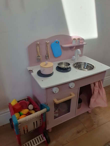 Photo of free Play kitchen and play food (Odd Down BA2) #1