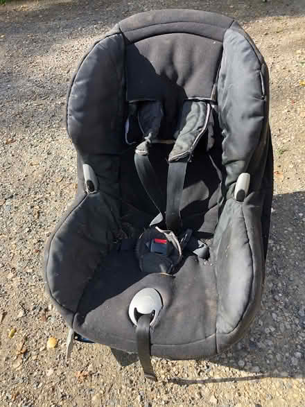 Photo of free Maxi cosi Toddler car seat (Powick WR2) #1