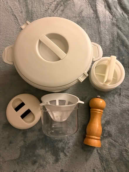 Photo of free Assorted kitchen items (Chestnut Point East Condos) #1