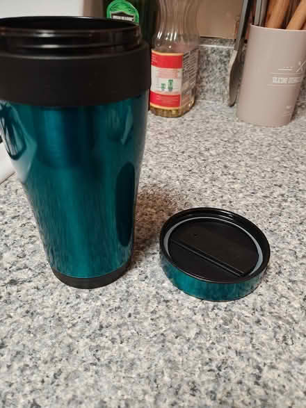 Photo of free Emerald colored travel mug (Hamilton Heights) #4