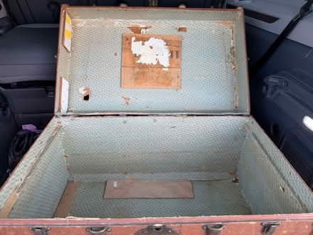 Photo of free Old wooden trunk (Cumnor OX2) #3