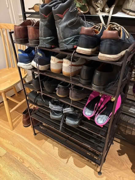 Photo of free medium and large shoe rack (Richmond TW1) #1