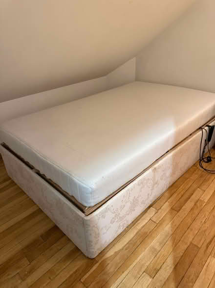 Photo of free Electric bed base -working (Nottinghill W10) #2