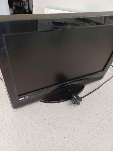 Photo of free TV (Kennington Ashford TN24) #1