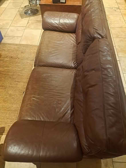 Photo of free 3 seater brown leather sofa (Littlemore, OX4) #4