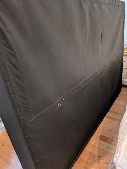 Photo of free full/double box spring (Old Ottawa south) #3