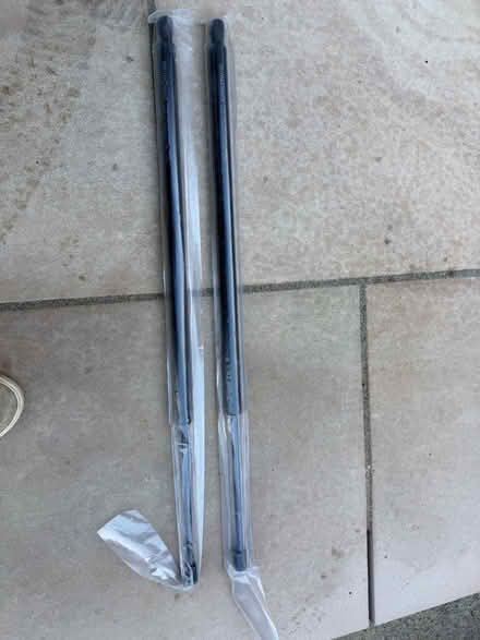 Photo of free Pneumatique lever / opener (Cumnor OX2) #1