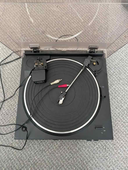 Photo of free Stereo Equipment + vinyls (Beeston LS11) #1