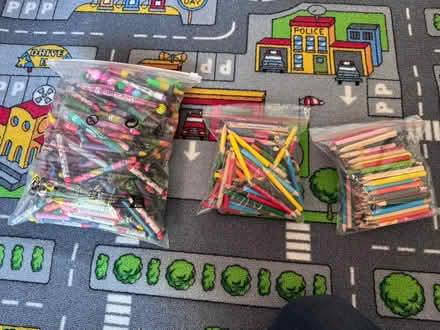 Photo of free Crayons,pencils,books (Newbury RG18 9) #2