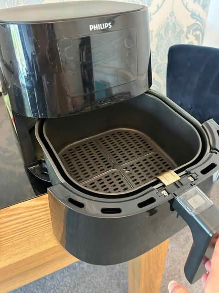 Photo of free Philips airfryer (Major's Green B90) #2