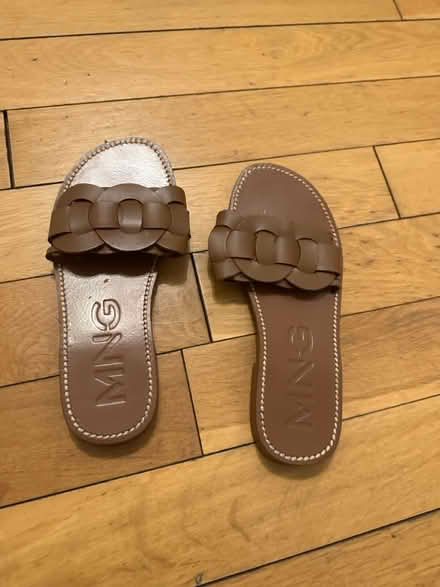 Photo of free Ladies sandal (Raynes park SW20) #2