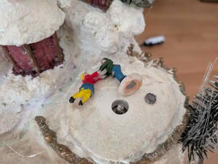 Photo of free Light up Christmas decoration needs fixing (Shippon OX13) #4