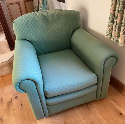 Photo of free 3 Piece Suite (Suckley WR6) #3